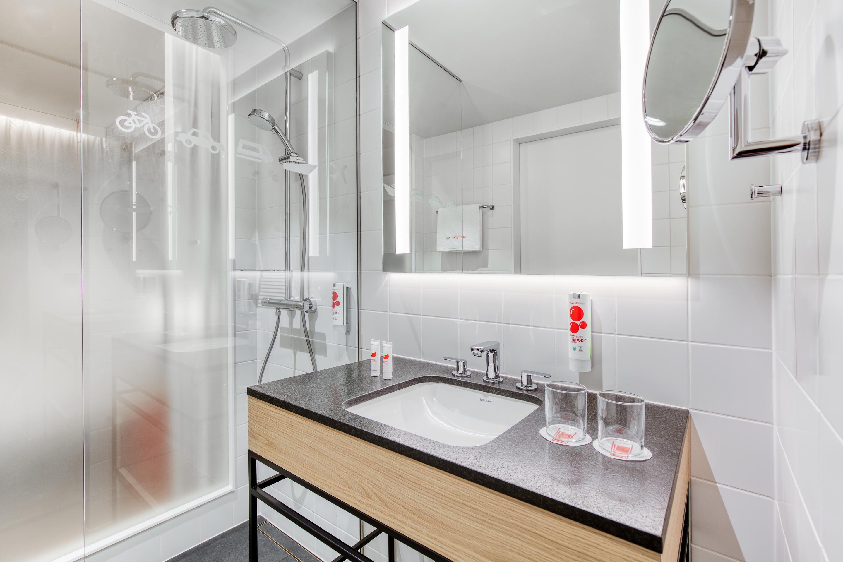 Intercityhotel Saarbruecken Ngoại thất bức ảnh