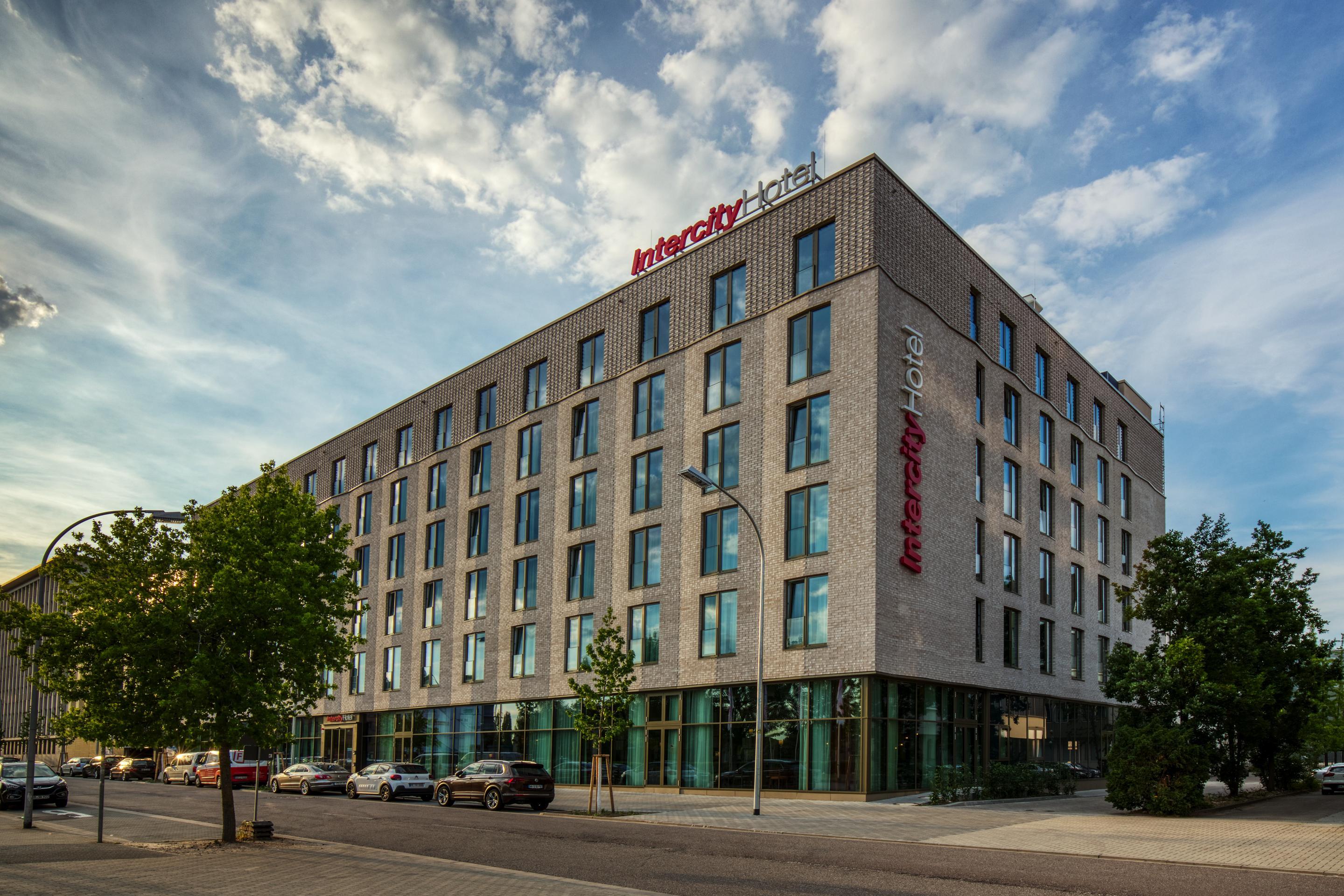 Intercityhotel Saarbruecken Ngoại thất bức ảnh