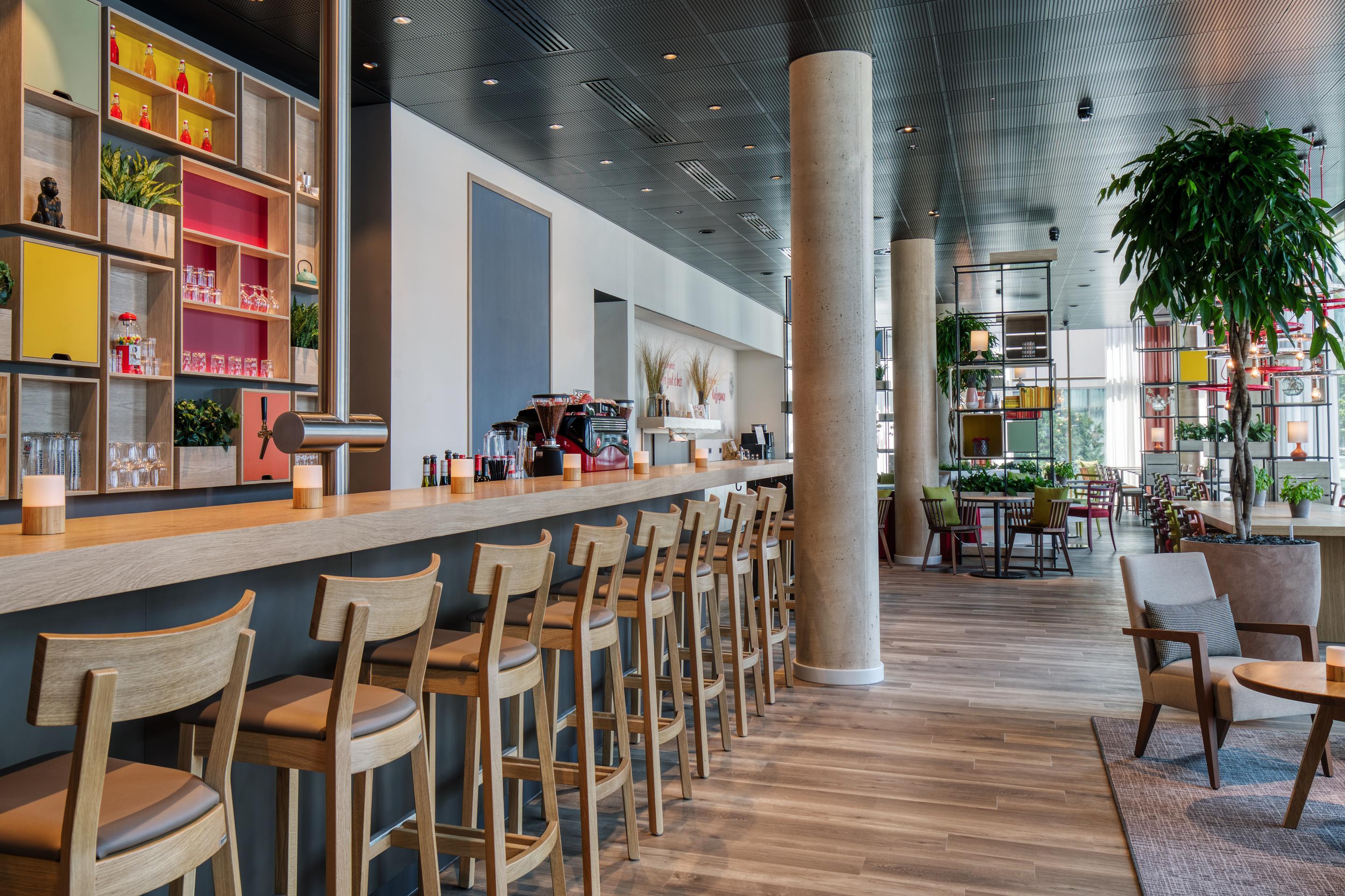 Intercityhotel Saarbruecken Ngoại thất bức ảnh