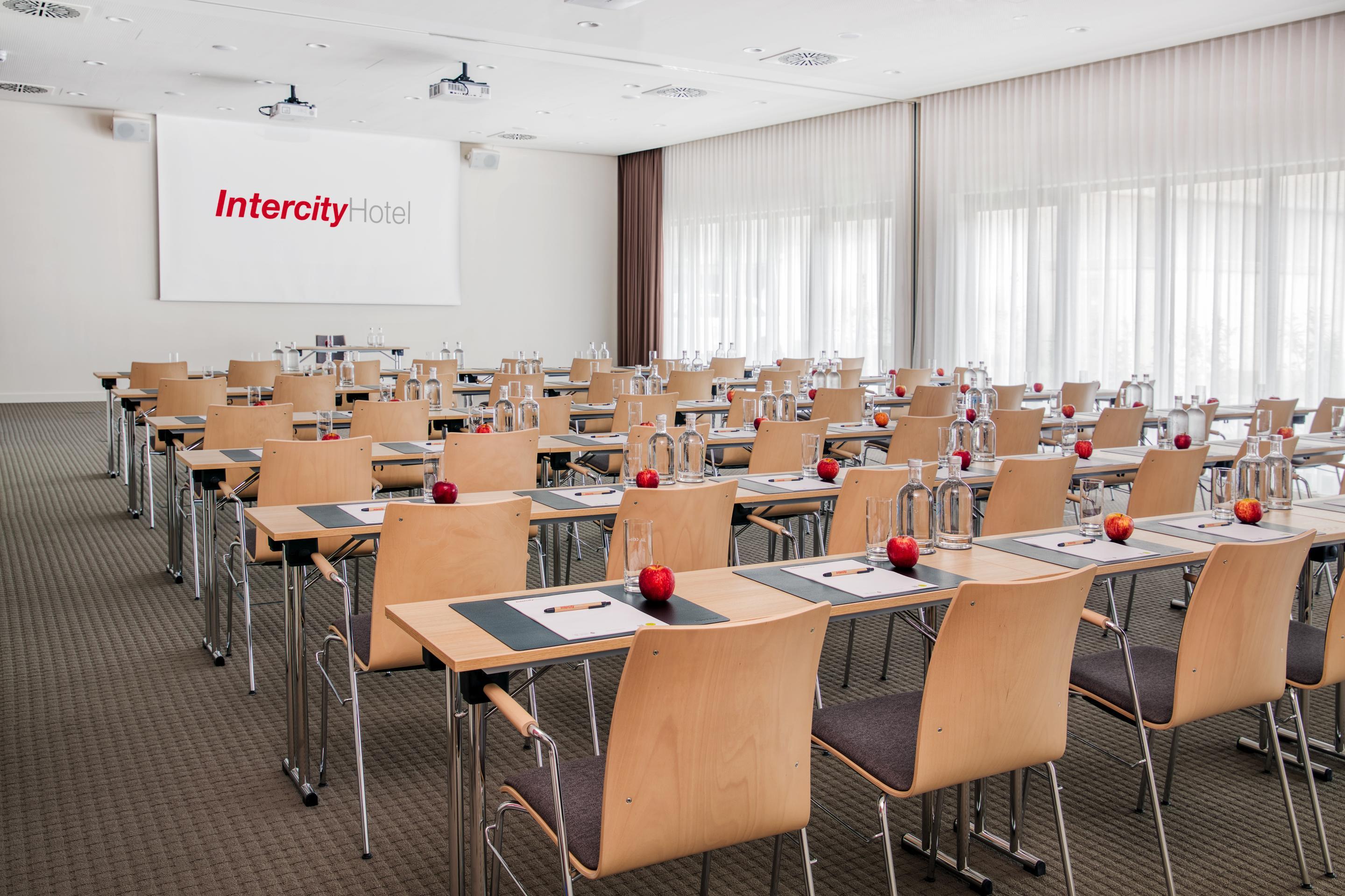 Intercityhotel Saarbruecken Ngoại thất bức ảnh