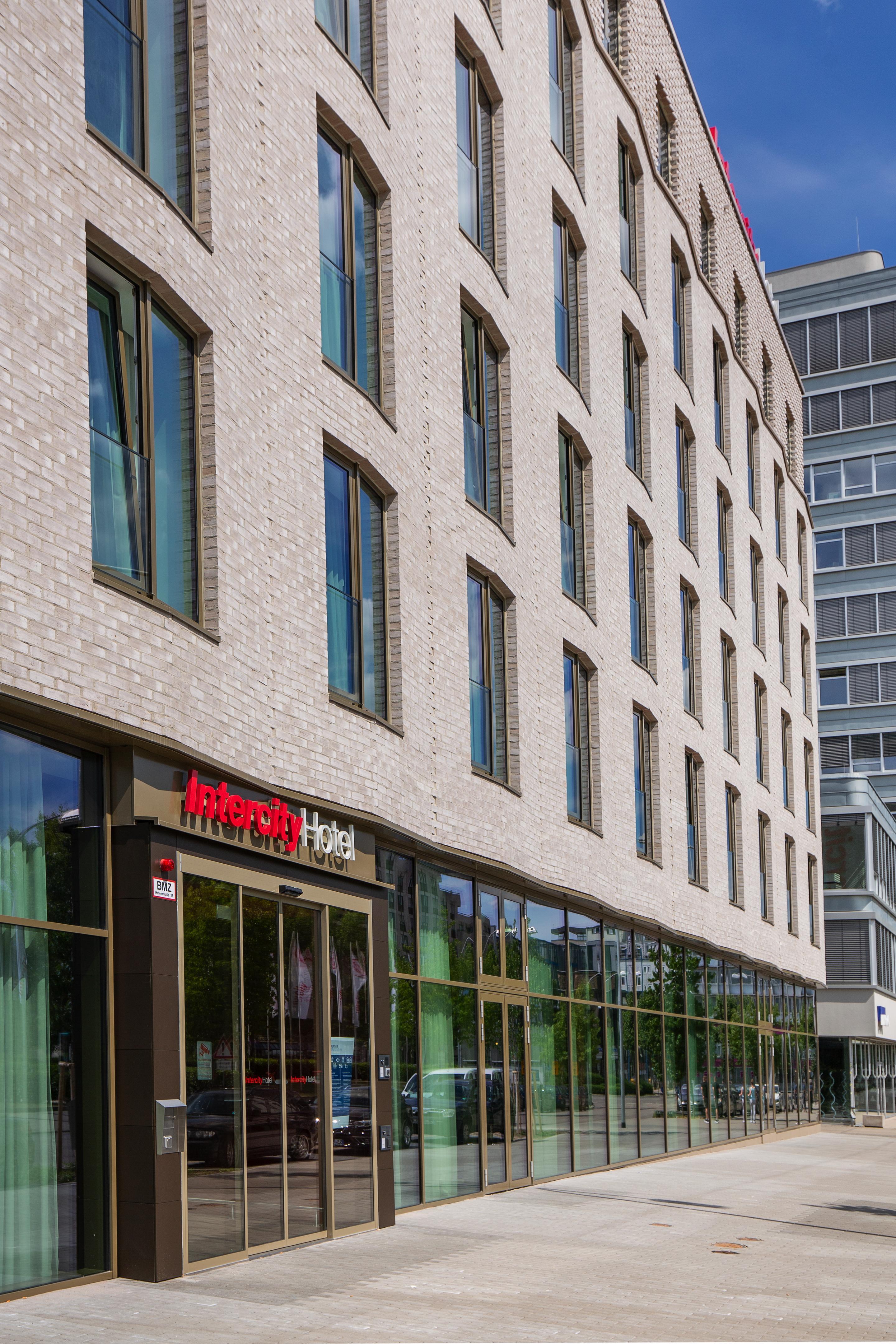 Intercityhotel Saarbruecken Ngoại thất bức ảnh