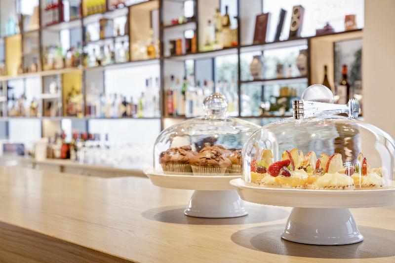 Intercityhotel Saarbruecken Ngoại thất bức ảnh