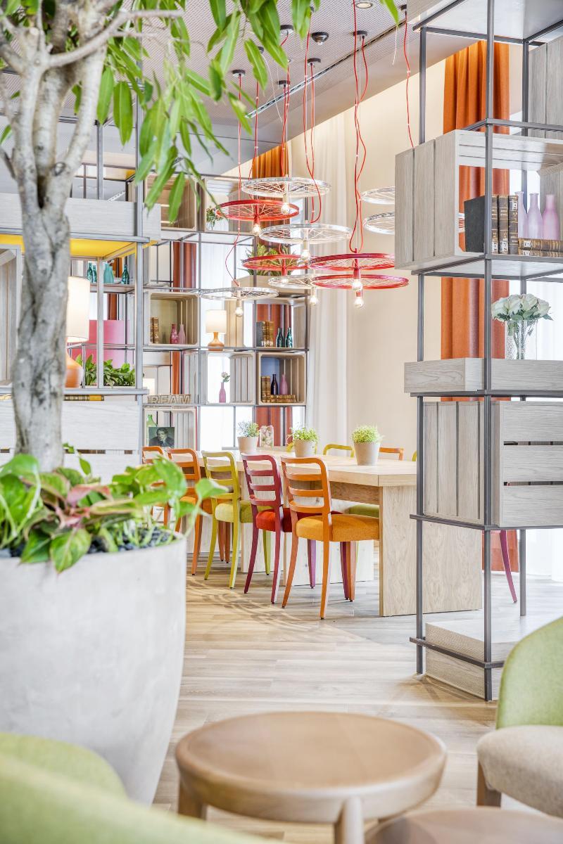 Intercityhotel Saarbruecken Ngoại thất bức ảnh